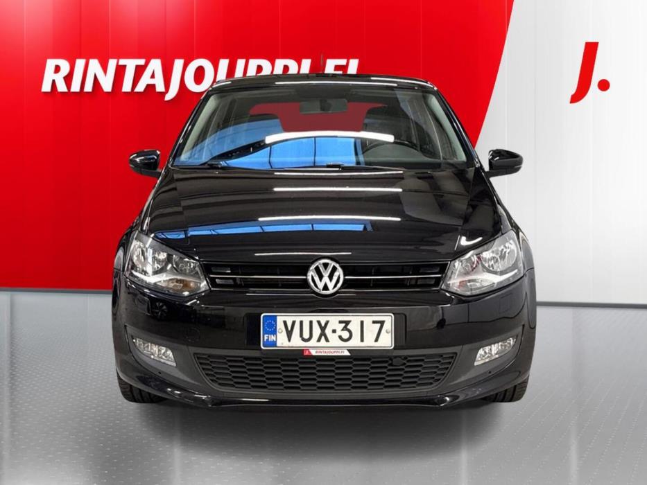 VOLKSWAGEN Polo 2012