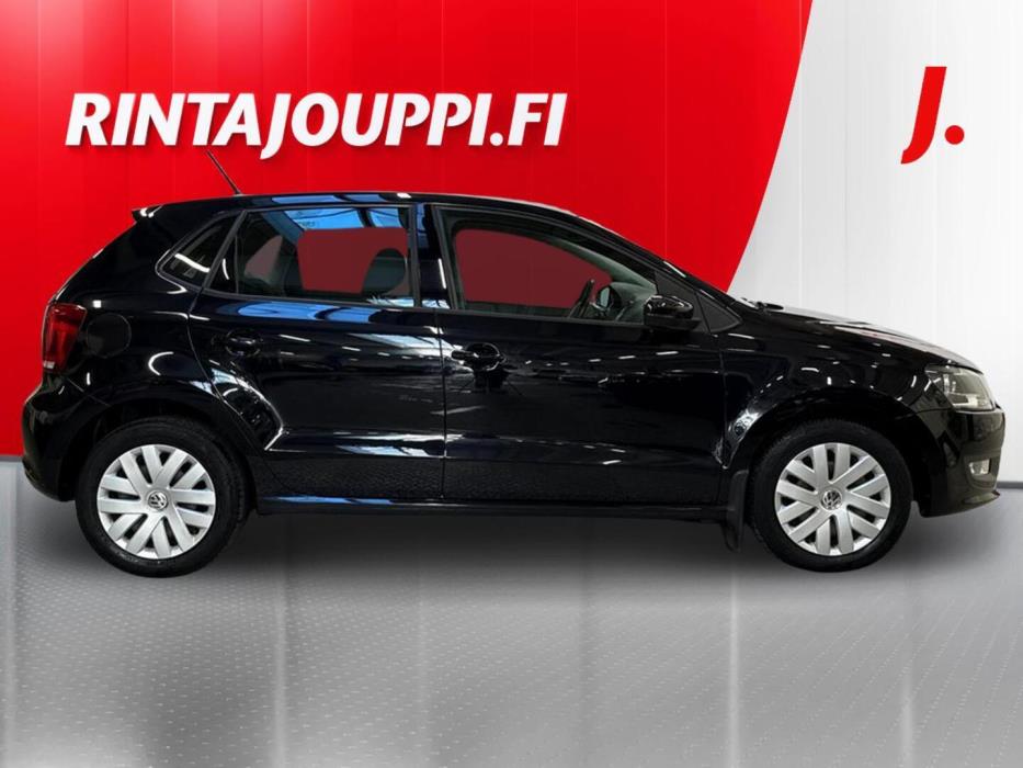 VOLKSWAGEN Polo 2012