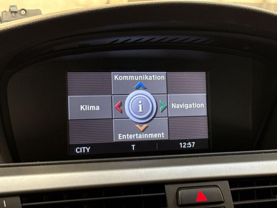 BMW 320 2008