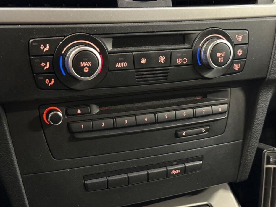 BMW 320 2008