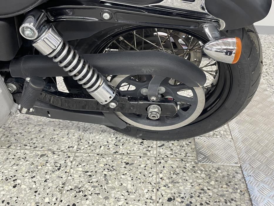 HARLEY-DAVIDSON DYNA 2010