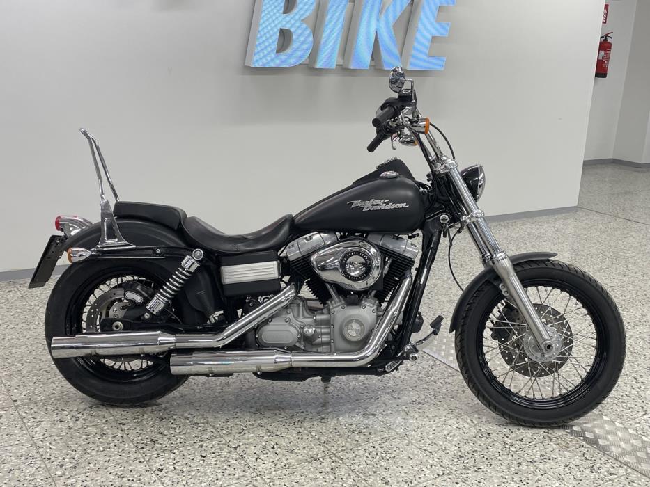 HARLEY-DAVIDSON DYNA 2010