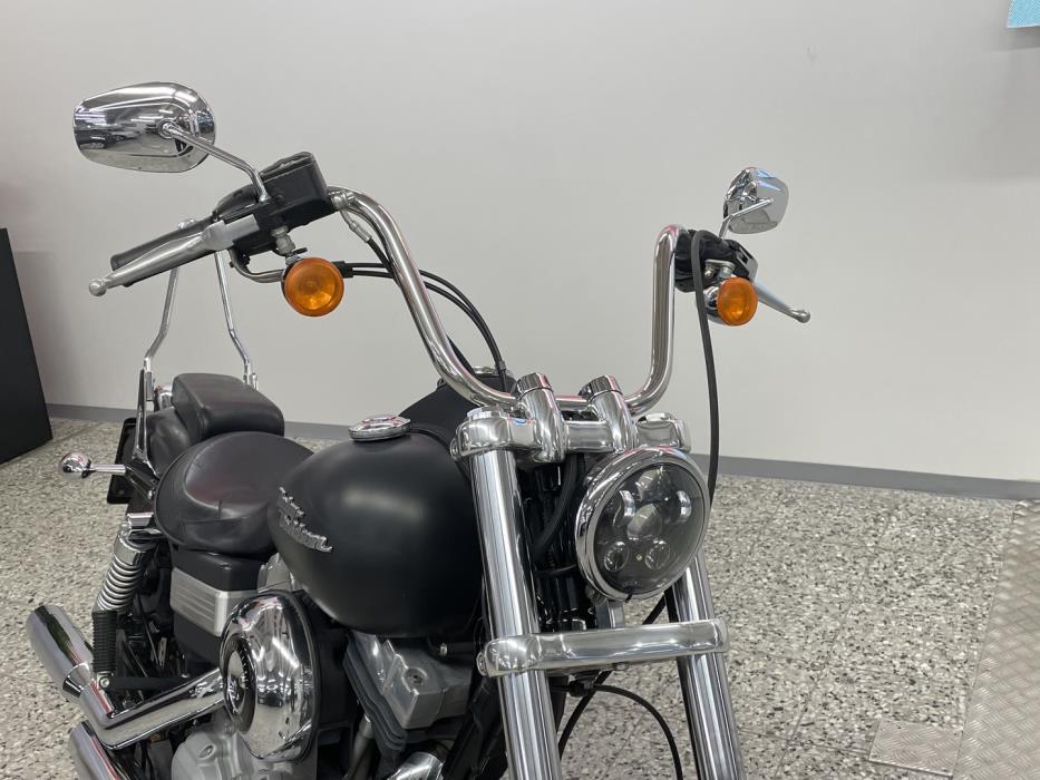 HARLEY-DAVIDSON DYNA 2010