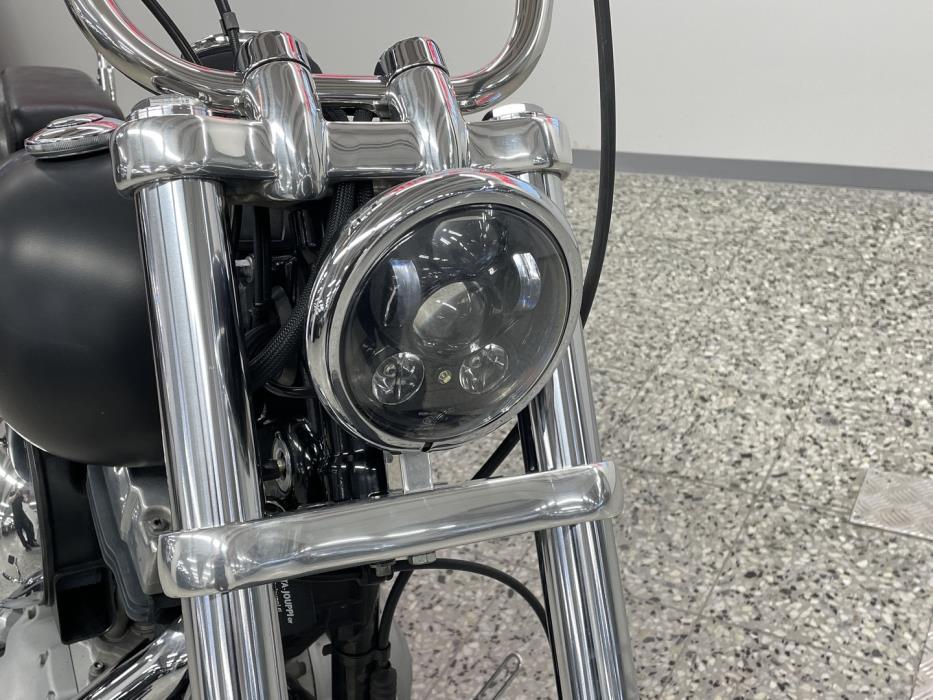 HARLEY-DAVIDSON DYNA 2010