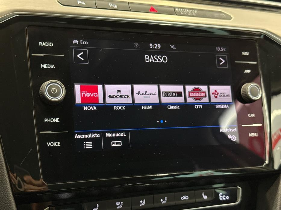 VOLKSWAGEN Passat 2018