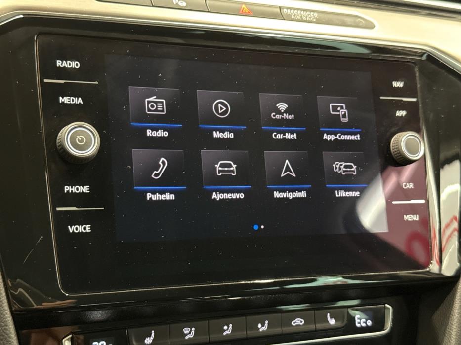 VOLKSWAGEN Passat 2018