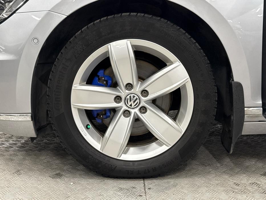 VOLKSWAGEN Passat 2018