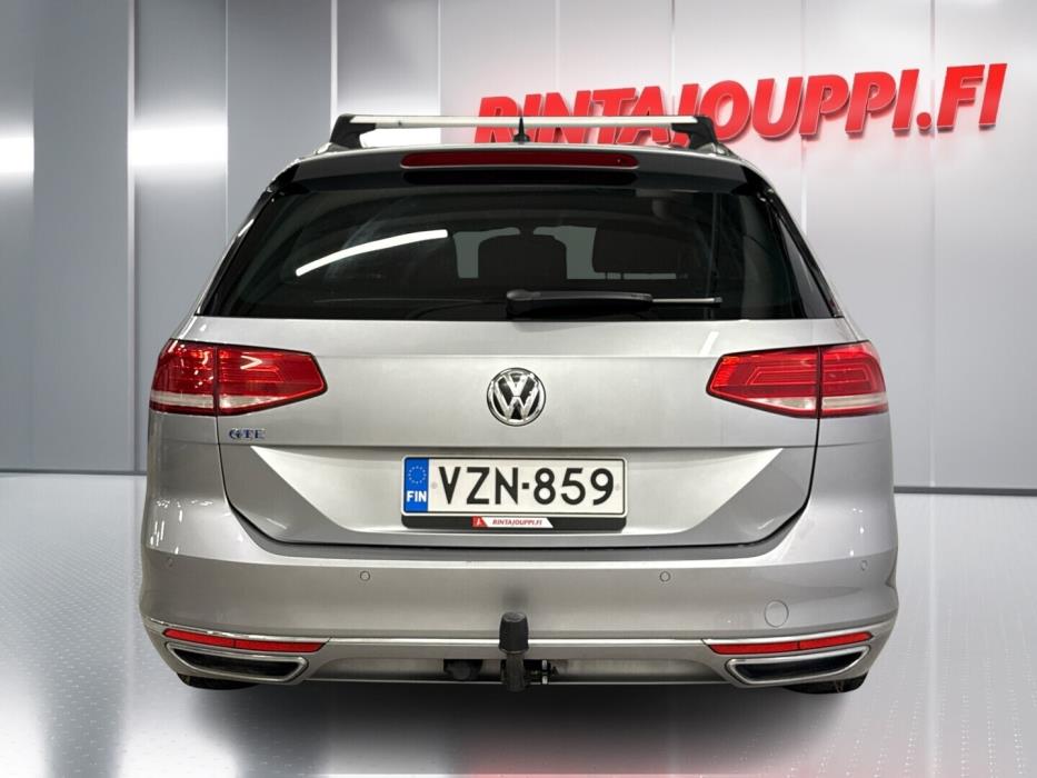 VOLKSWAGEN Passat 2018