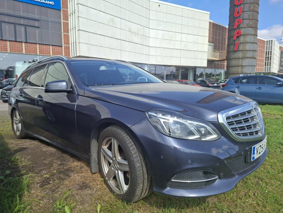 MERCEDES-BENZ E 2013