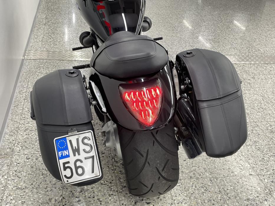 SUZUKI INTRUDER 2008