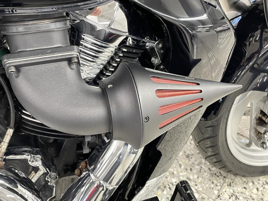 SUZUKI INTRUDER 2008