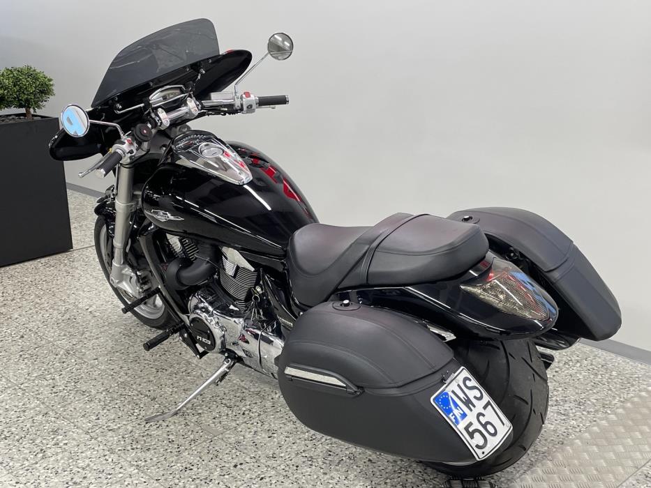 SUZUKI INTRUDER 2008