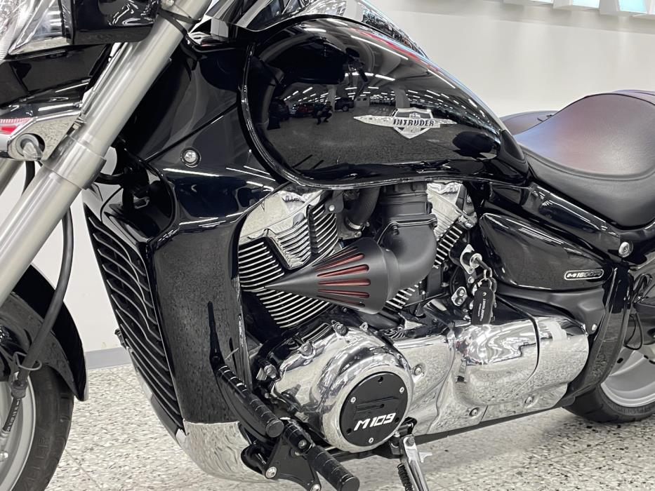 SUZUKI INTRUDER 2008