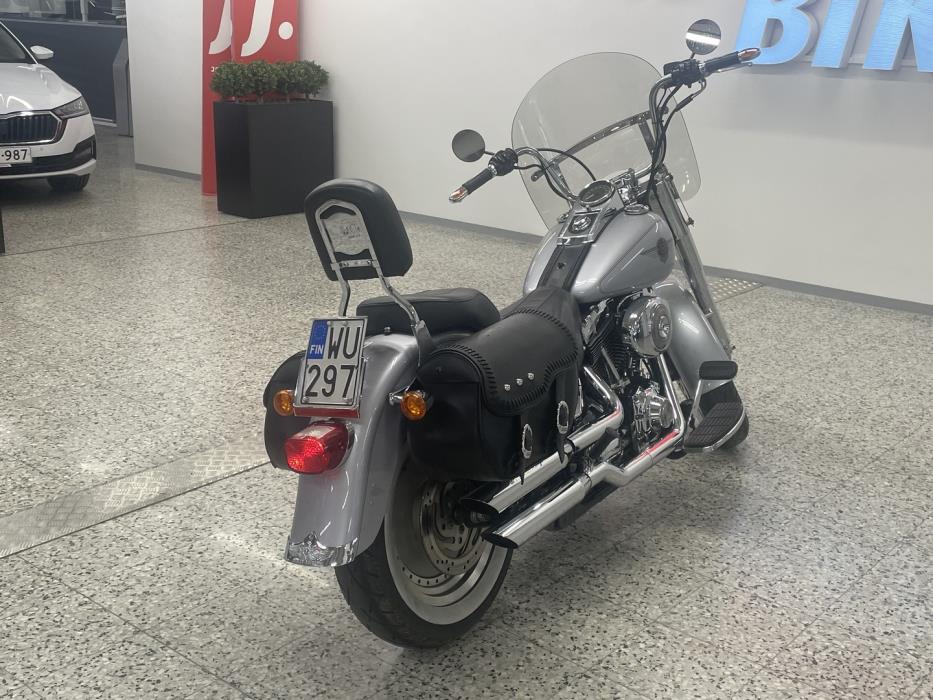 HARLEY-DAVIDSON SOFTAIL 2002