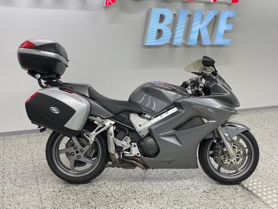 HONDA VFR 2008