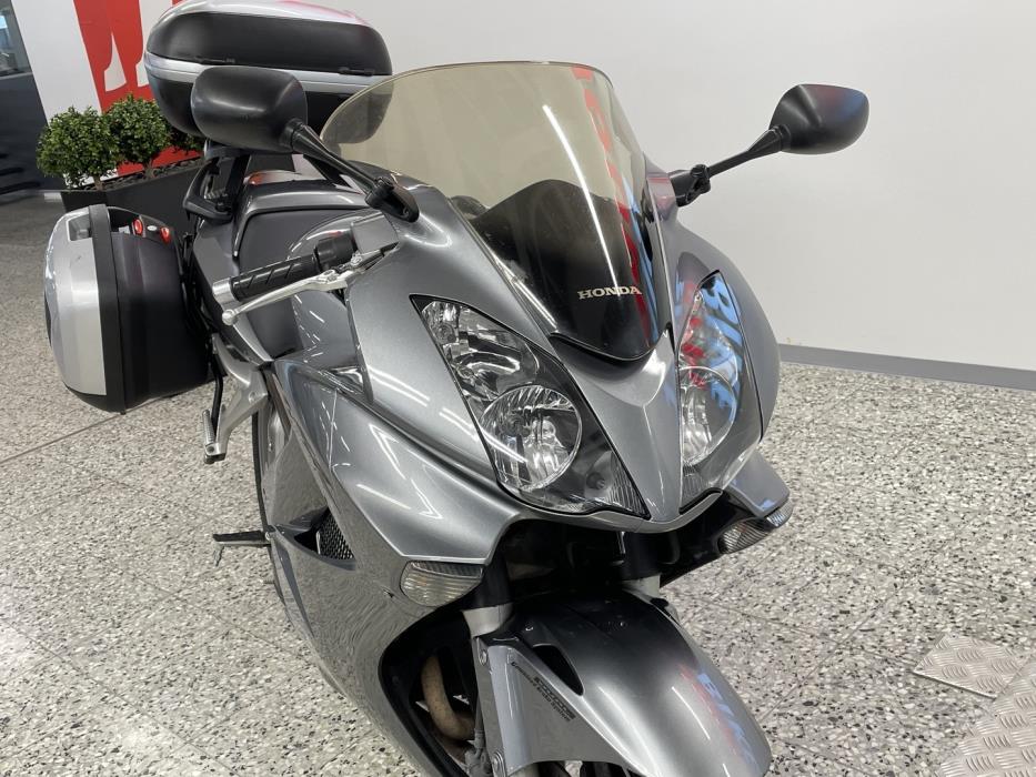 HONDA VFR 2008