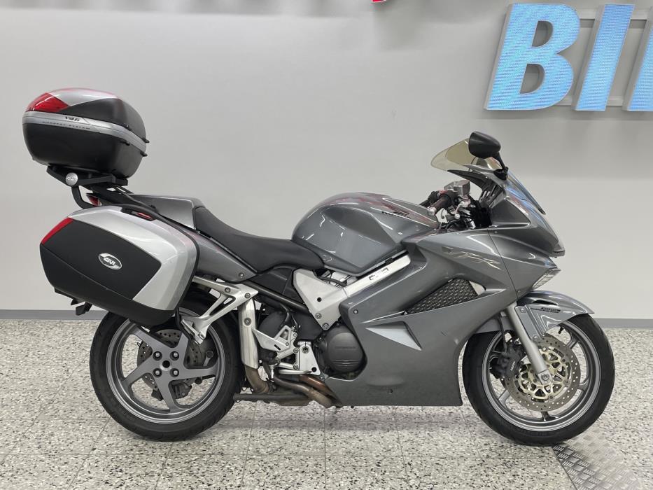 HONDA VFR 2008