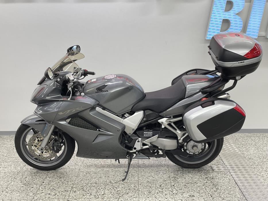 HONDA VFR 2008
