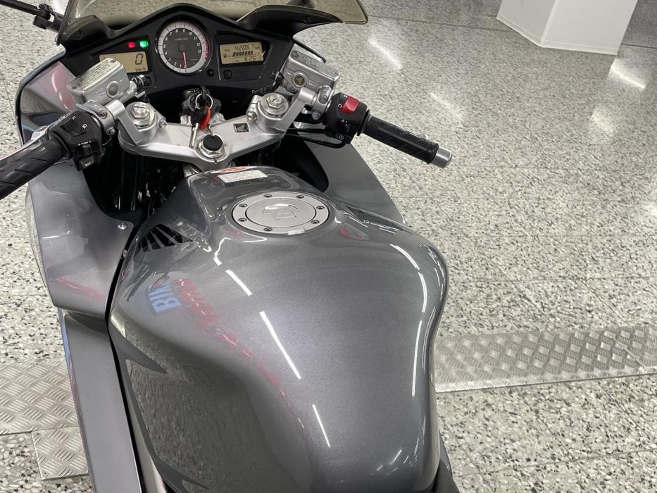 HONDA VFR 2008