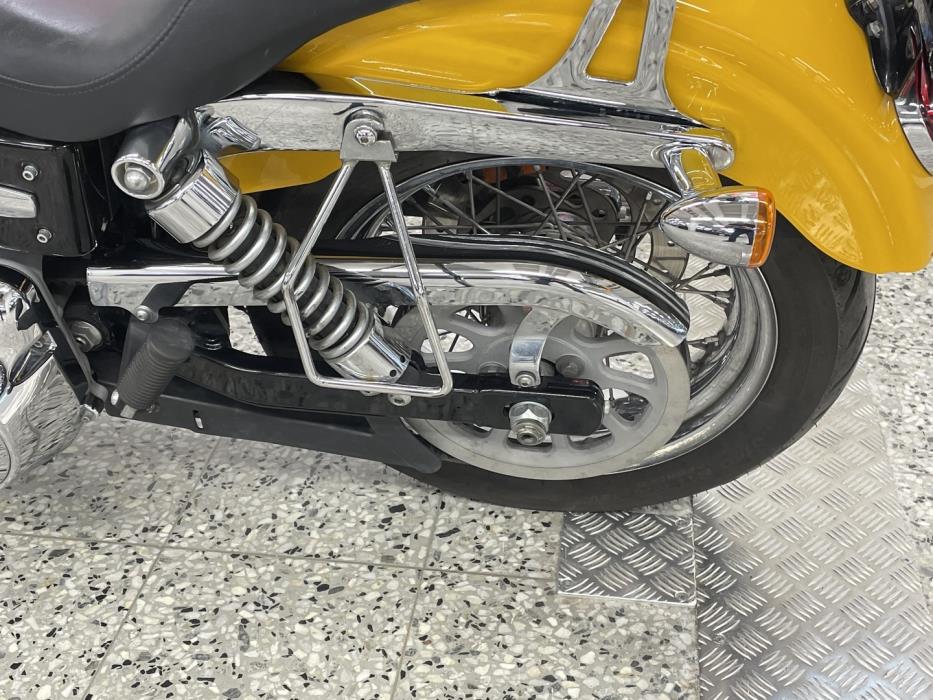 HARLEY-DAVIDSON DYNA 2008