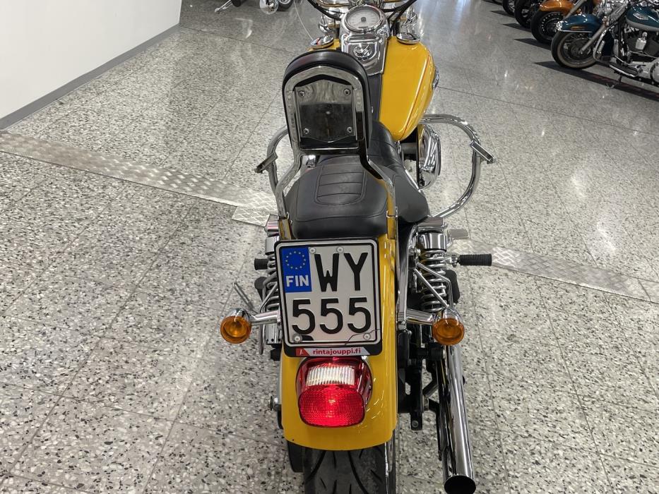 HARLEY-DAVIDSON DYNA 2008