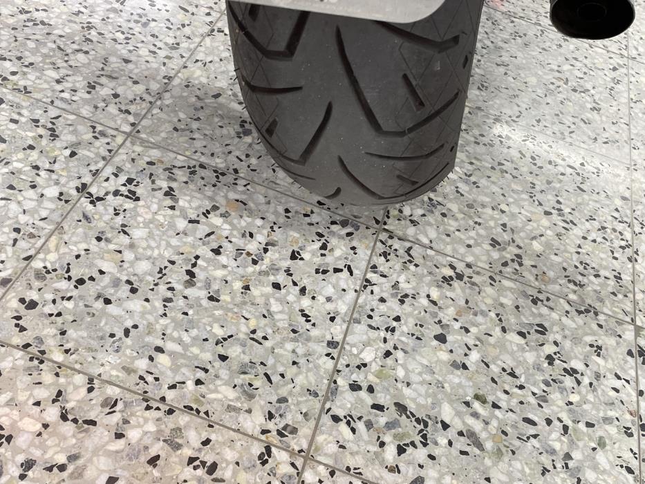 HARLEY-DAVIDSON DYNA 2008