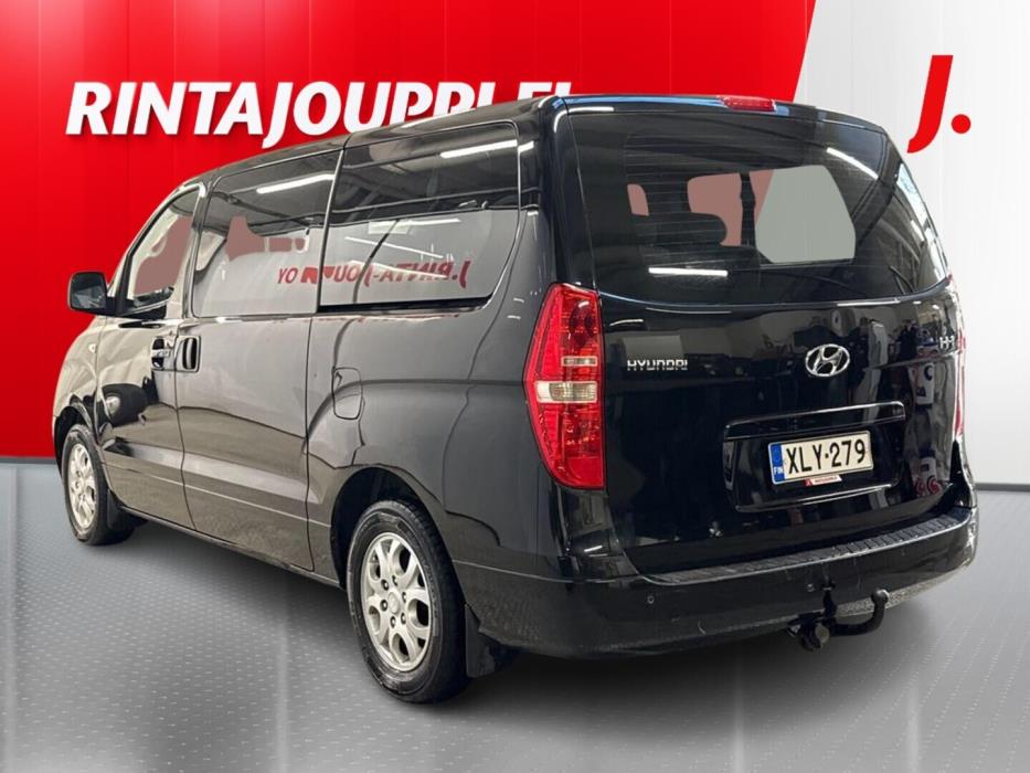 HYUNDAI H-1 2010
