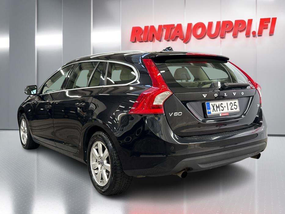 VOLVO V60 2011