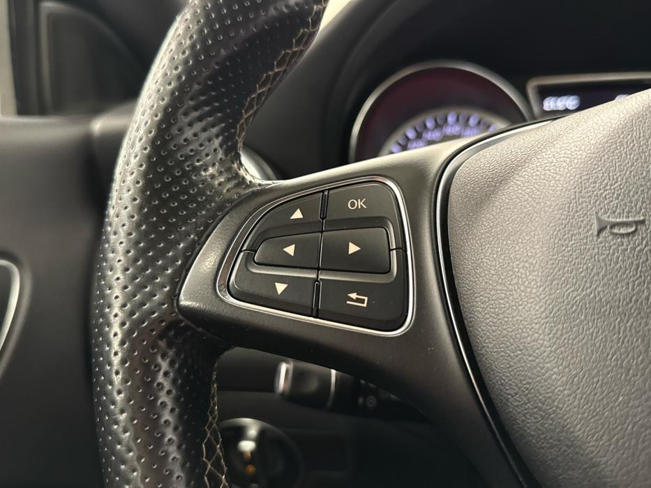 MERCEDES-BENZ CLA 2015