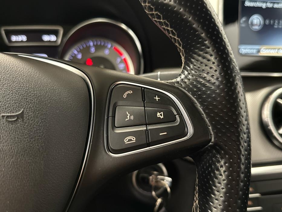 MERCEDES-BENZ CLA 2015