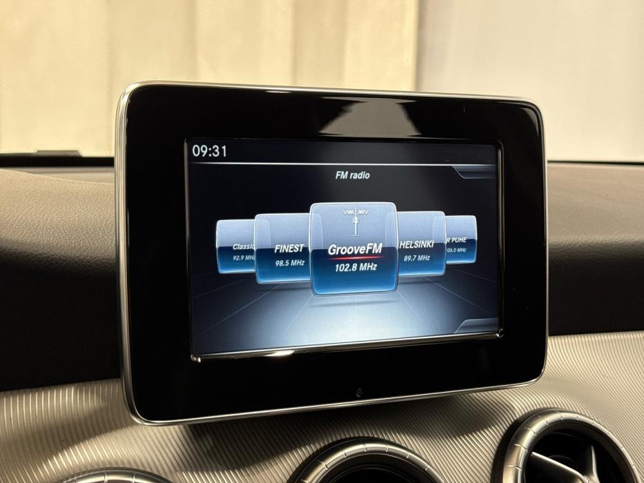 MERCEDES-BENZ CLA 2015