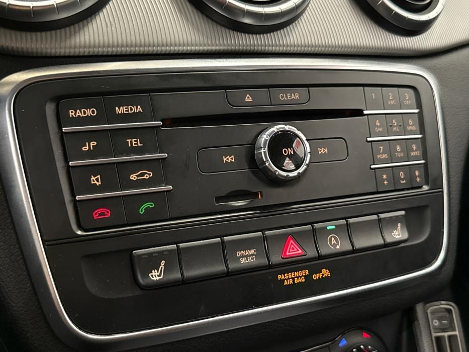 MERCEDES-BENZ CLA 2015