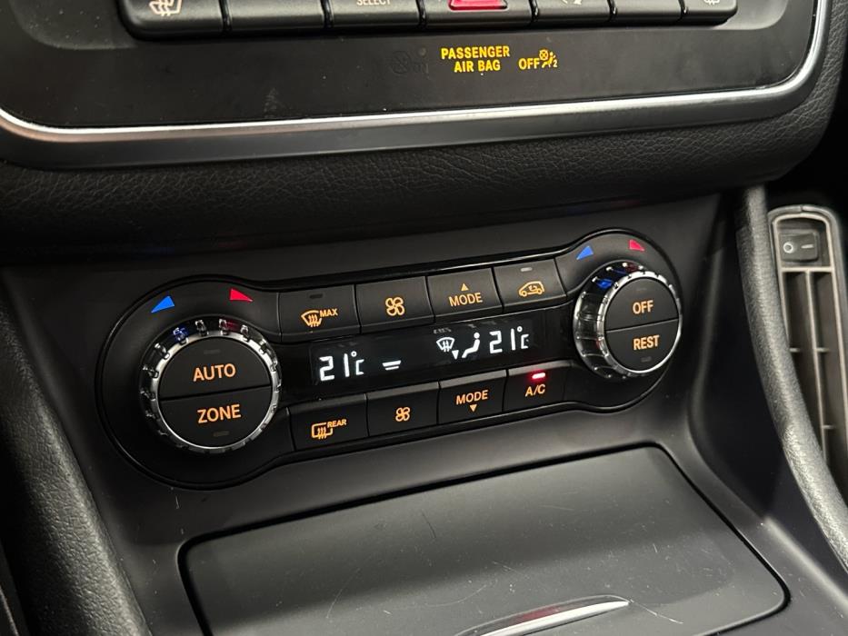 MERCEDES-BENZ CLA 2015