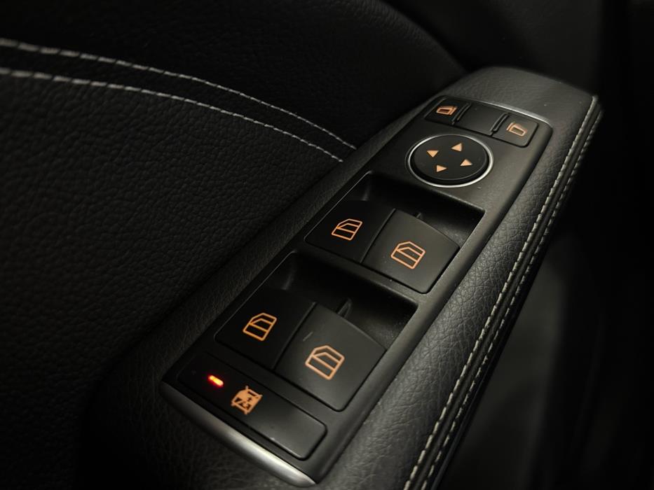 MERCEDES-BENZ CLA 2015