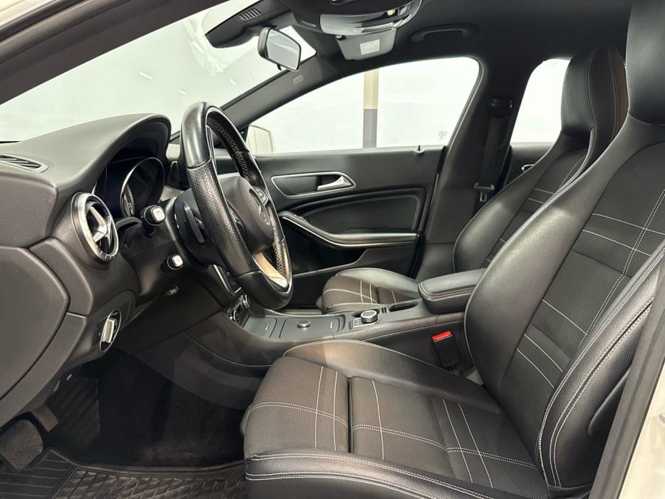 MERCEDES-BENZ CLA 2015