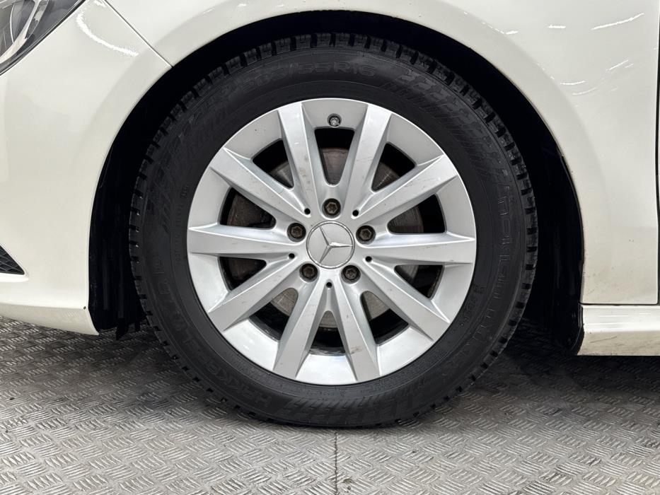 MERCEDES-BENZ CLA 2015