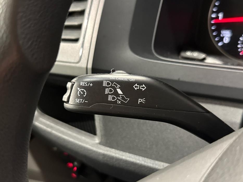 VOLKSWAGEN Transporter 2016