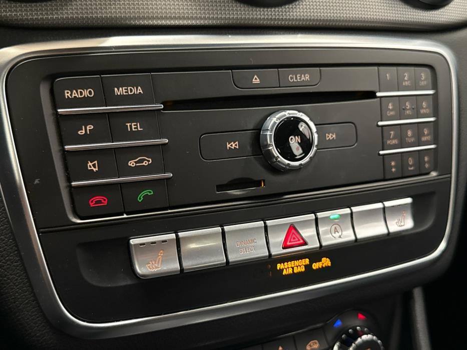 MERCEDES-BENZ CLA 2016