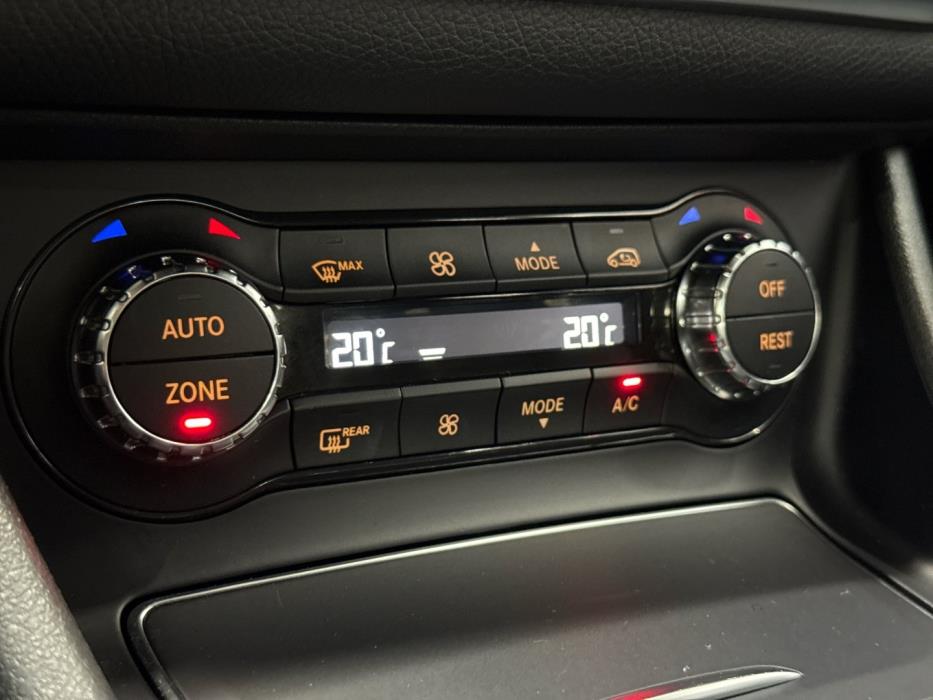 MERCEDES-BENZ CLA 2016