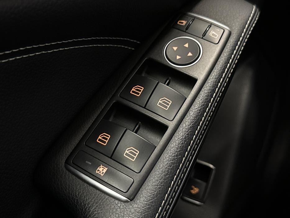 MERCEDES-BENZ CLA 2016