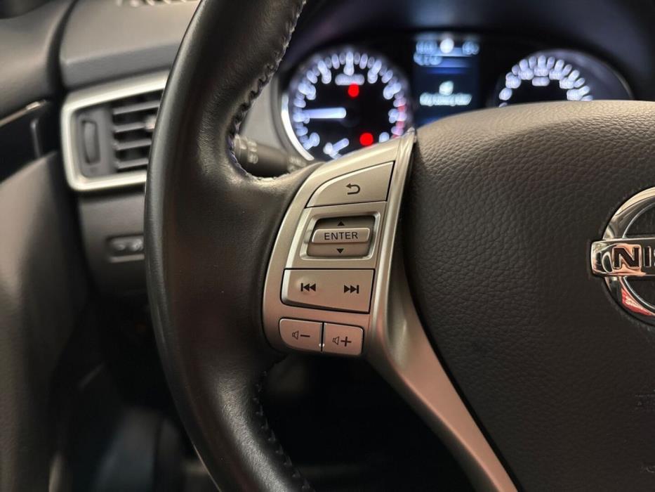 NISSAN Qashqai 2017