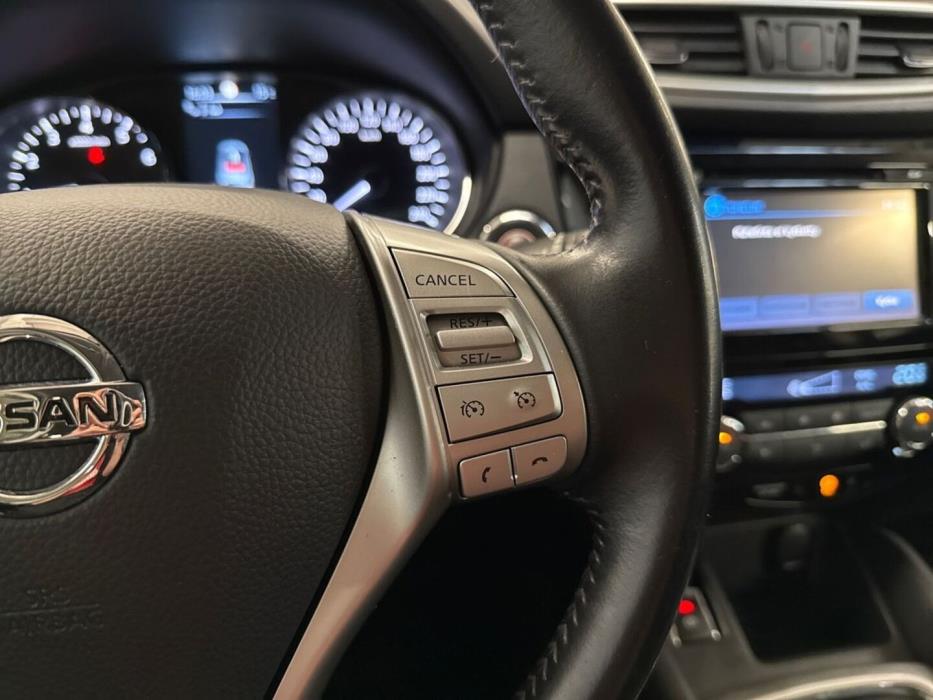 NISSAN Qashqai 2017