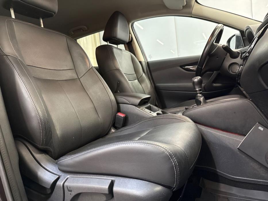NISSAN Qashqai 2017