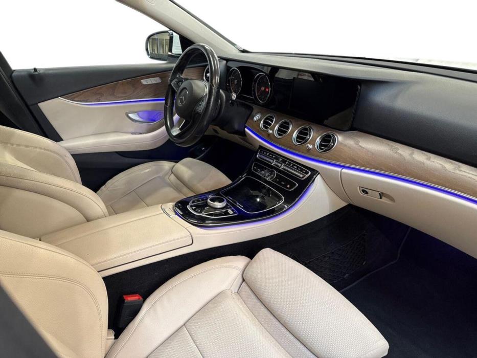MERCEDES-BENZ E 2017