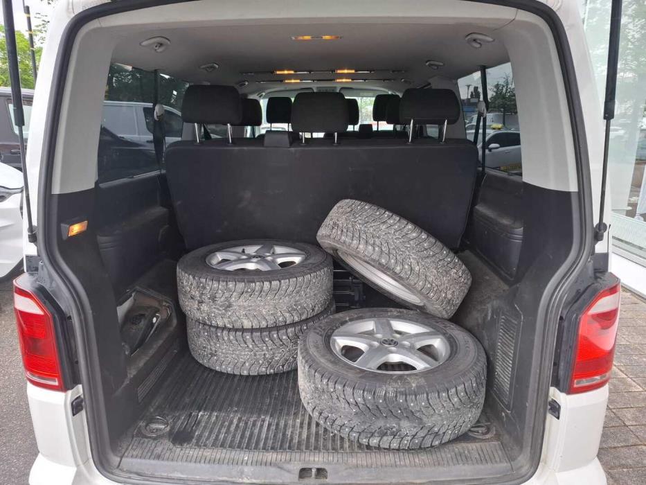 VOLKSWAGEN Caravelle 2017