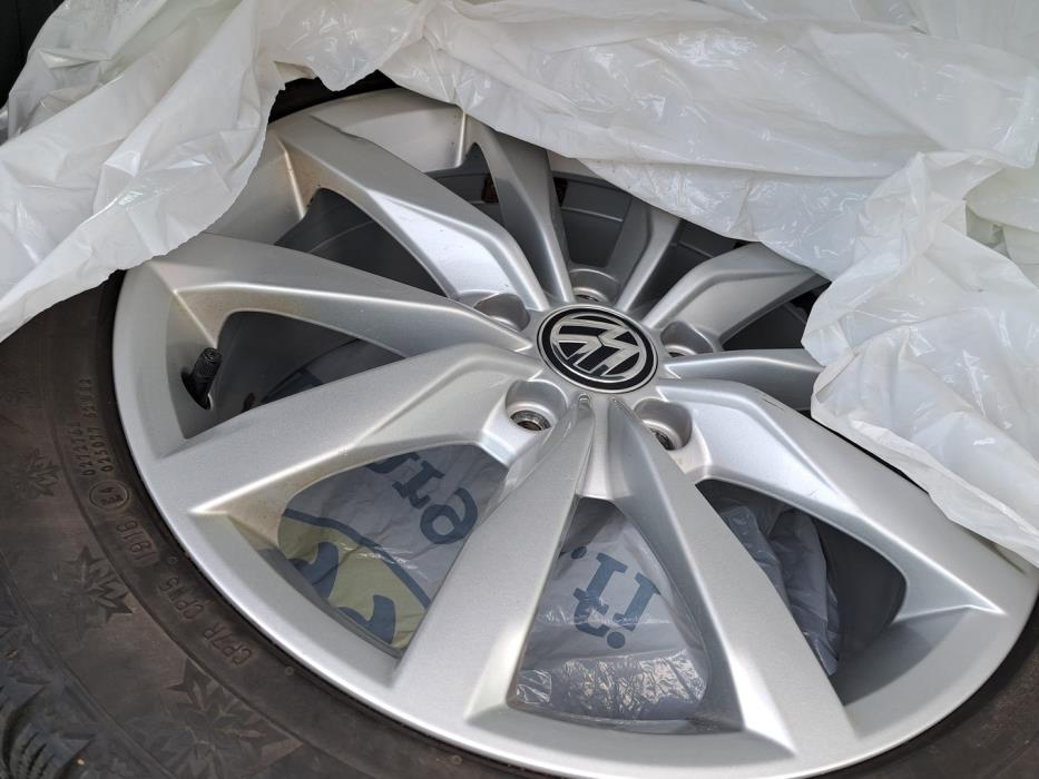 VOLKSWAGEN Golf 2017