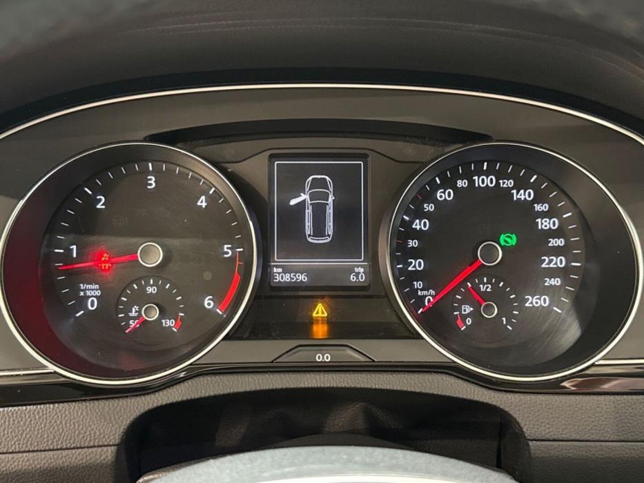 VOLKSWAGEN Passat 2018