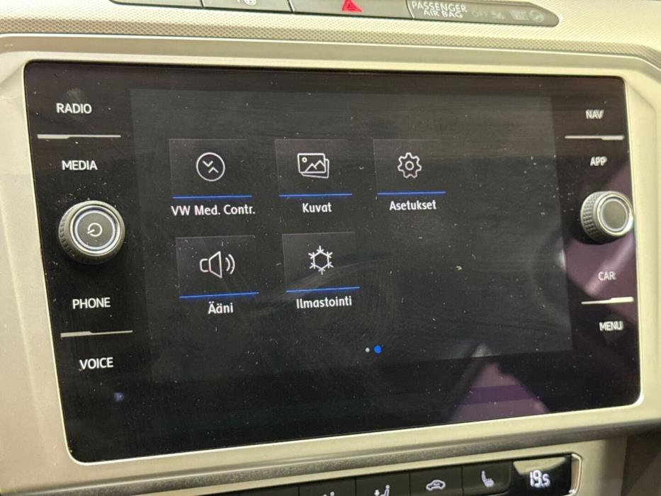 VOLKSWAGEN Passat 2018