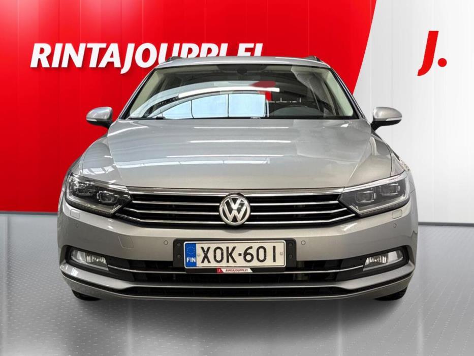 VOLKSWAGEN Passat 2018