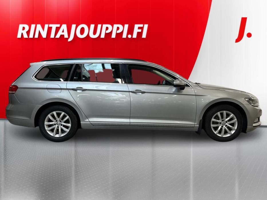 VOLKSWAGEN Passat 2018